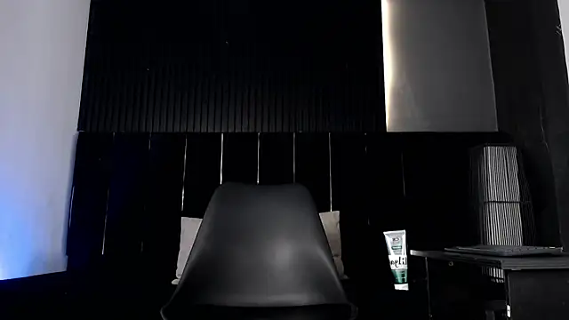 Ryder stone  online show from January 13, 12:43 pm