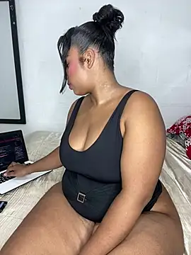 NataliaMillers online show from February 7, 7:12 am