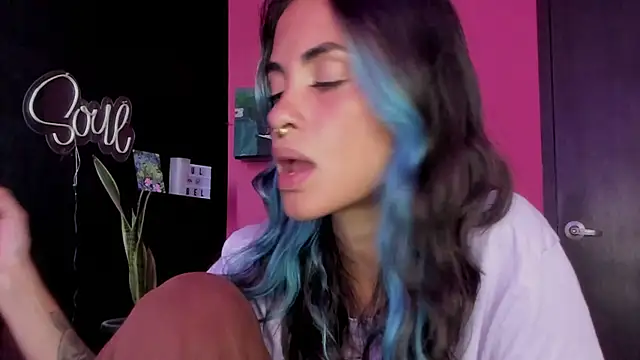 azula lillet online show from April 17, 9:29 pm