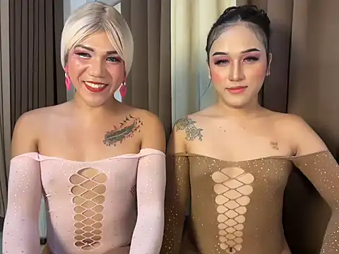 savanna pleasure online show from April 7, 8:04 am