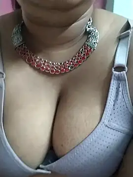 Snapshot of pinkisaha75 chatting on April 6, 5:41 am pinkisaha75 online show from April 6, 5:41 am