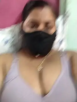 Snapshot of pinkisaha75 chatting on April 10, 8:41 am pinkisaha75 online show from April 10, 8:41 am