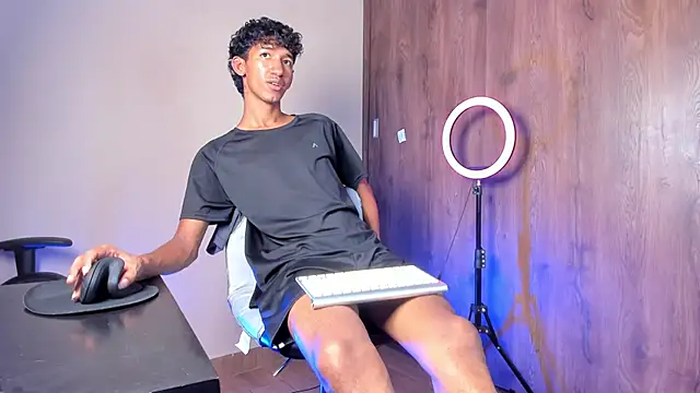 neitan miller  online show from February 10, 12:04 am