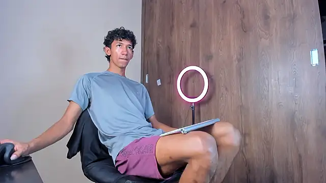 neitan miller  online show from February 10, 4:11 pm