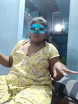 Snapshot of divyasree1431 chatting on February 17, 9:28 am divyasree1431 online show from February 17, 9:28 am