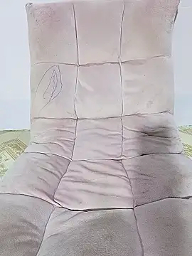 Snapshot of MiaBaba chatting on January 7, 8:11 pm MiaBaba online show from January 7, 8:11 pm