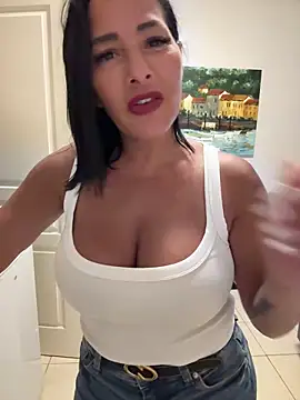 Maya-www online show from May 13, 5:54 pm
