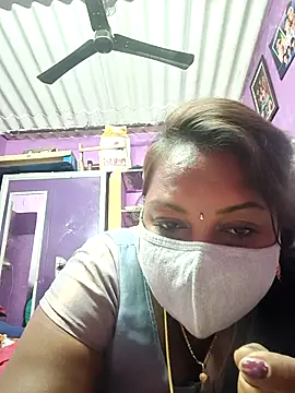 Snapshot of Tamil_Hot_Priya chatting on February 10, 11:42 pm Tamil Hot Priya online show from February 10, 11:42 pm