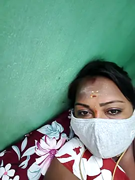 Snapshot of Tamil_Hot_Priya chatting on February 15, 11:34 pm Tamil Hot Priya online show from February 15, 11:34 pm