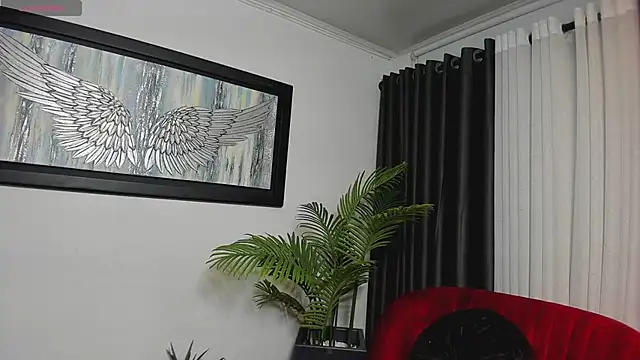 VictoriaPaker online show from February 7, 10:30 am