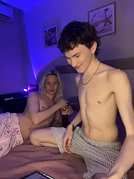 Eric Dark online show from March 28, 6:40 pm