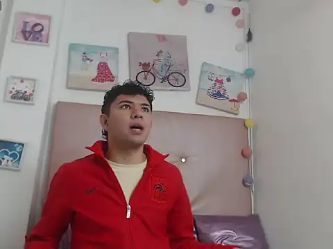 iam  lukas   online show from January 12, 2:11 pm