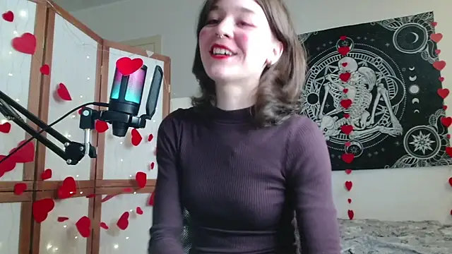 Snapshot of Mysterious_Toy chatting on February 13, 5:09 pm Mysterious Toy online show from February 13, 5:09 pm