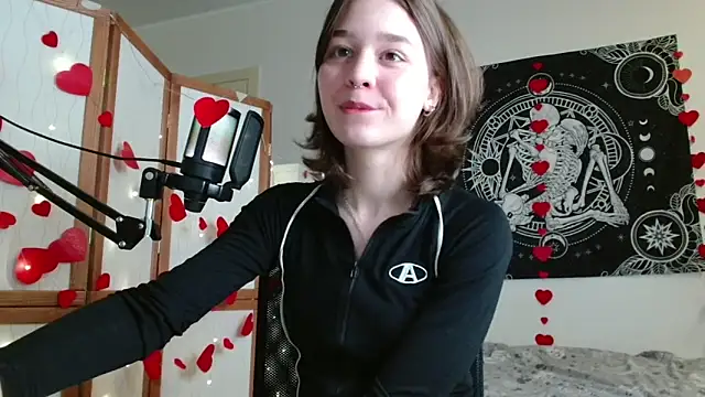 Snapshot of Mysterious_Toy chatting on February 16, 4:14 pm Mysterious Toy online show from February 16, 4:14 pm