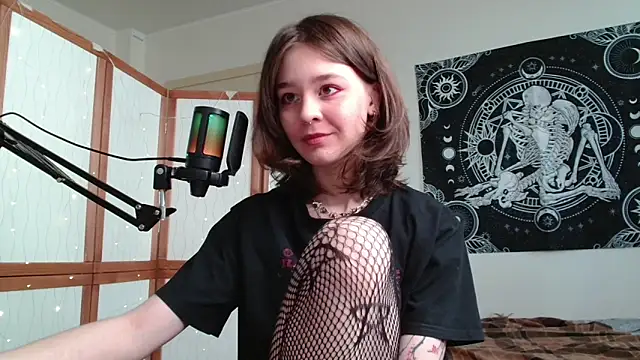 Snapshot of Mysterious_Toy chatting on March 14, 12:21 pm Mysterious Toy online show from March 14, 12:21 pm