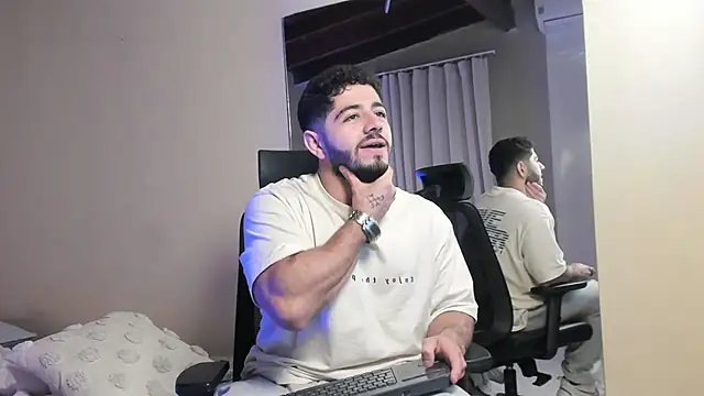 Thiago moretti online show from January 14, 2:33 pm