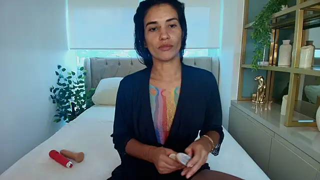 Snapshot of Maxine_Spencer chatting on February 6, 7:39 pm Maxine Spencer online show from February 6, 7:39 pm