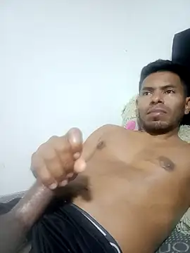 Snapshot of adambrosk_08 chatting on February 4, 9:59 am adambrosk 08 online show from February 4, 9:59 am