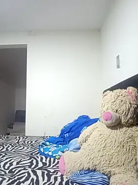 Snapshot of adambrosk_08 chatting on February 6, 12:48 am adambrosk 08 online show from February 6, 12:48 am