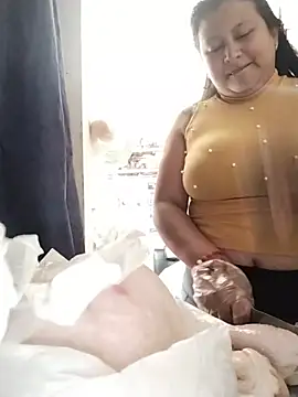 SexyandnaughtyLatinos online show from June 4, 3:18 pm