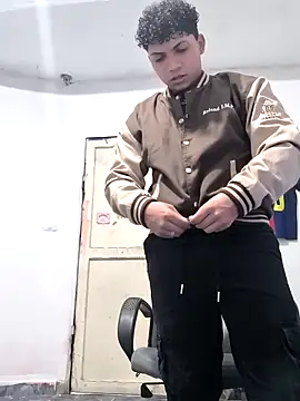 VersedChip online show from February 4, 10:36 pm