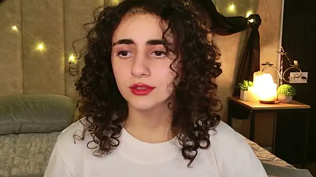 Snapshot of Susan_Fors chatting on February 20, 7:54 am Susan Fors online show from February 20, 7:54 am