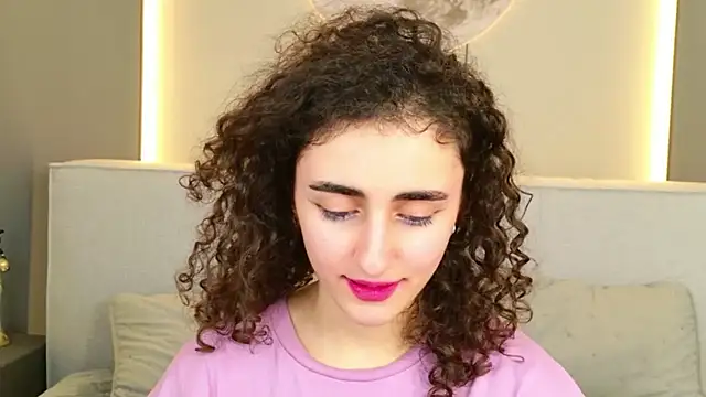 Snapshot of Susan_Fors chatting on February 23, 10:01 am Susan Fors online show from February 23, 10:01 am