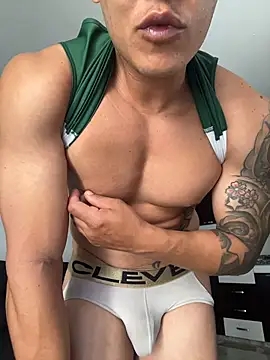 Snapshot of Rainer_G chatting on January 17, 12:32 pm Rainer G online show from January 17, 12:32 pm