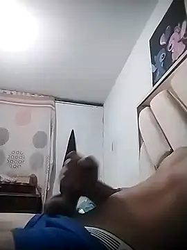 Luisferantuan08 online show from January 11, 10:48 pm