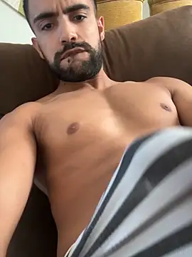 Snapshot of sergioreisxd chatting on May 5, 12:24 pm sergioreisxd online show from May 5, 12:24 pm