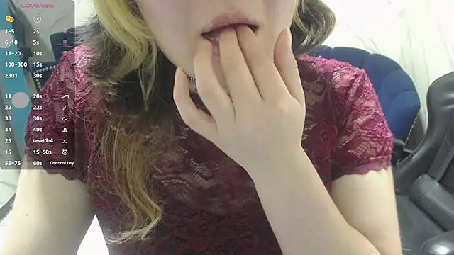 Nezuko v online show from January 10, 3:19 am