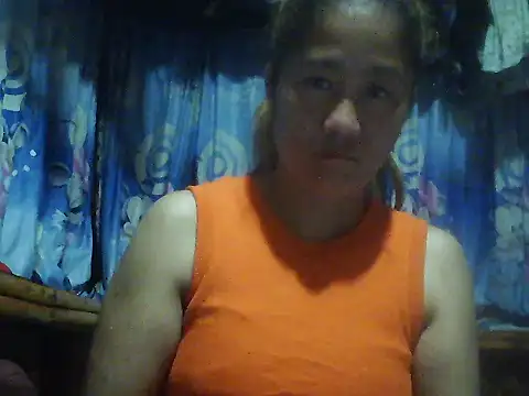 Snapshot of lovelyxxx88 chatting on February 13, 7:43 pm lovelyxxx88 online show from February 13, 7:43 pm