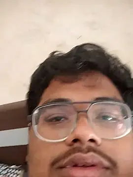 chubbot2119 online show from January 8, 5:54 am