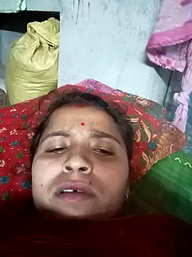 Snapshot of Hirdesh_sahu chatting on May 15, 11:45 pm Hirdesh sahu online show from May 15, 11:45 pm
