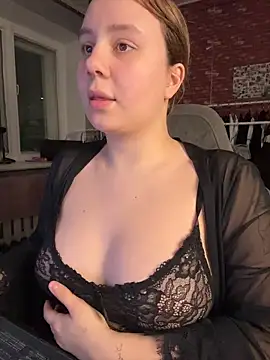 AnnaSeint online show from February 17, 5:19 pm