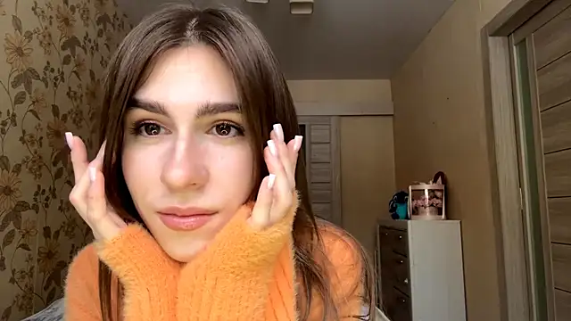 ElsieKuhlmann online show from January 14, 8:42 am