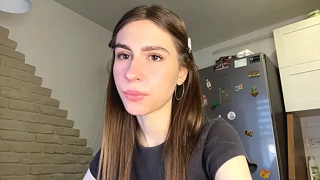 ElsieKuhlmann online show from March 8, 5:11 am