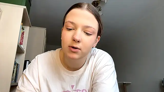 Snapshot of JammieMickiewicz chatting on February 7, 8:18 am JammieMickiewicz online show from February 7, 8:18 am