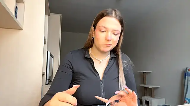 Snapshot of JammieMickiewicz chatting on February 15, 8:35 am JammieMickiewicz online show from February 15, 8:35 am