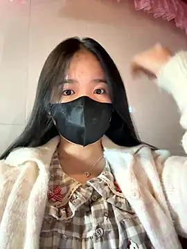 Snapshot of Gwen879 chatting on January 10, 1:40 am Gwen879 online show from January 10, 1:40 am