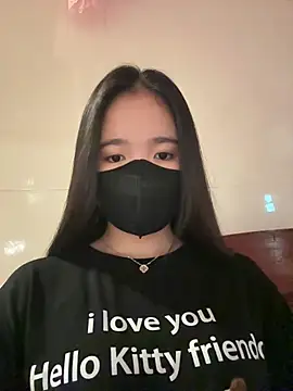 Gwen879 online show from April 8, 1:05 am