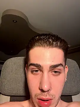 MaximStt1 online show from January 8, 1:57 pm