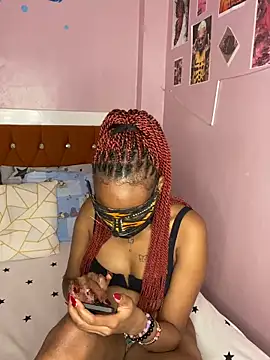 Snapshot of thakhiii3 chatting on February 26, 12:04 pm thakhiii3 online show from February 26, 12:04 pm