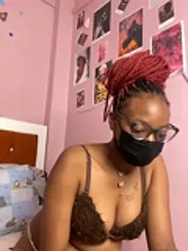 Snapshot of thakhiii3 chatting on March 10, 6:24 pm thakhiii3 online show from March 10, 6:24 pm