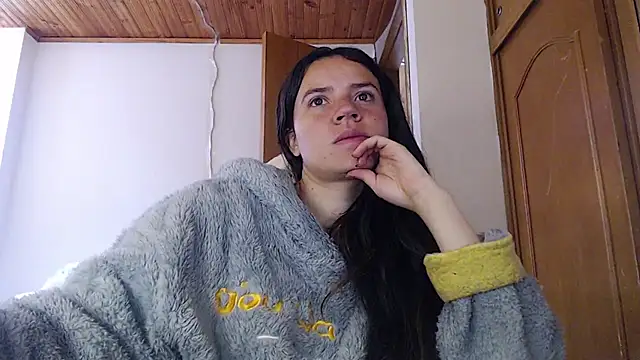 Snapshot of Shanel_Lozano chatting on March 2, 3:19 pm Shanel Lozano online show from March 2, 3:19 pm