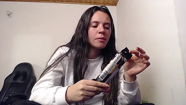 Shanel Lozano online show from April 14, 2:50 am