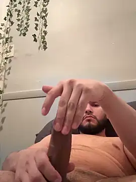 Snapshot of Ser02hot_latino chatting on February 20, 5:48 am Ser02hot latino online show from February 20, 5:48 am