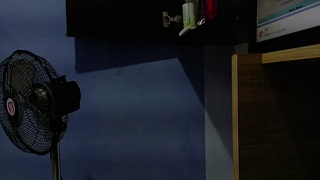 yvi taylor online show from April 14, 12:00 pm