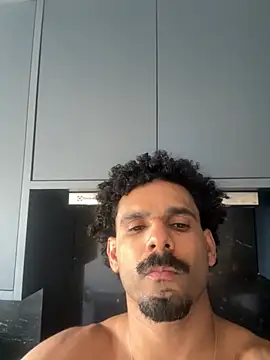 Gustavo17model online show from January 8, 7:27 pm