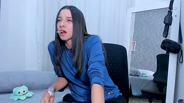 ViictoriiaSaenz online show from April 15, 12:39 am